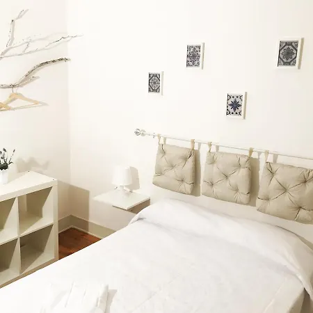 بيت شباب Keep Touch Lisboa